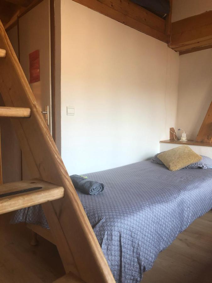 Central Hostel شاتيل المظهر الخارجي الصورة