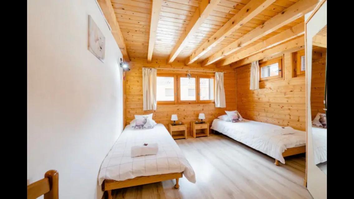 Central Hostel شاتيل المظهر الخارجي الصورة